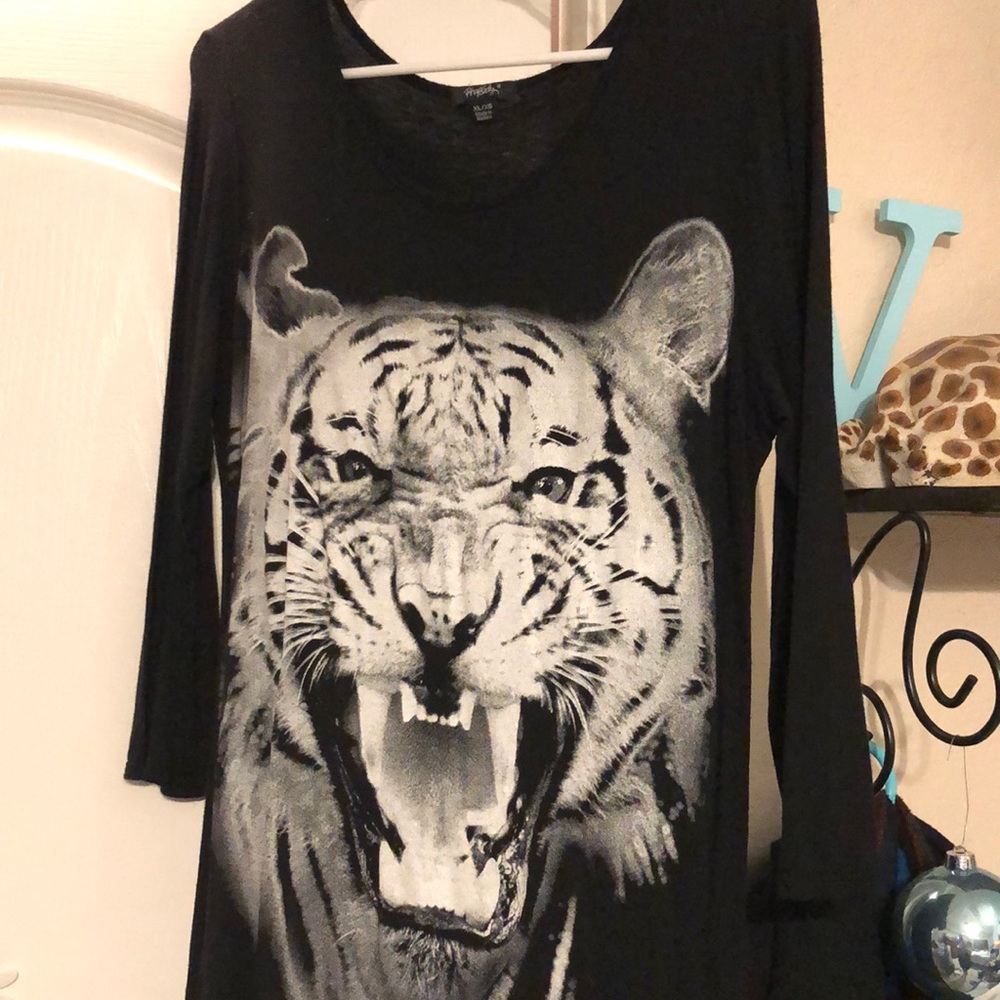 Roar!! Tiger 🐅 black dress